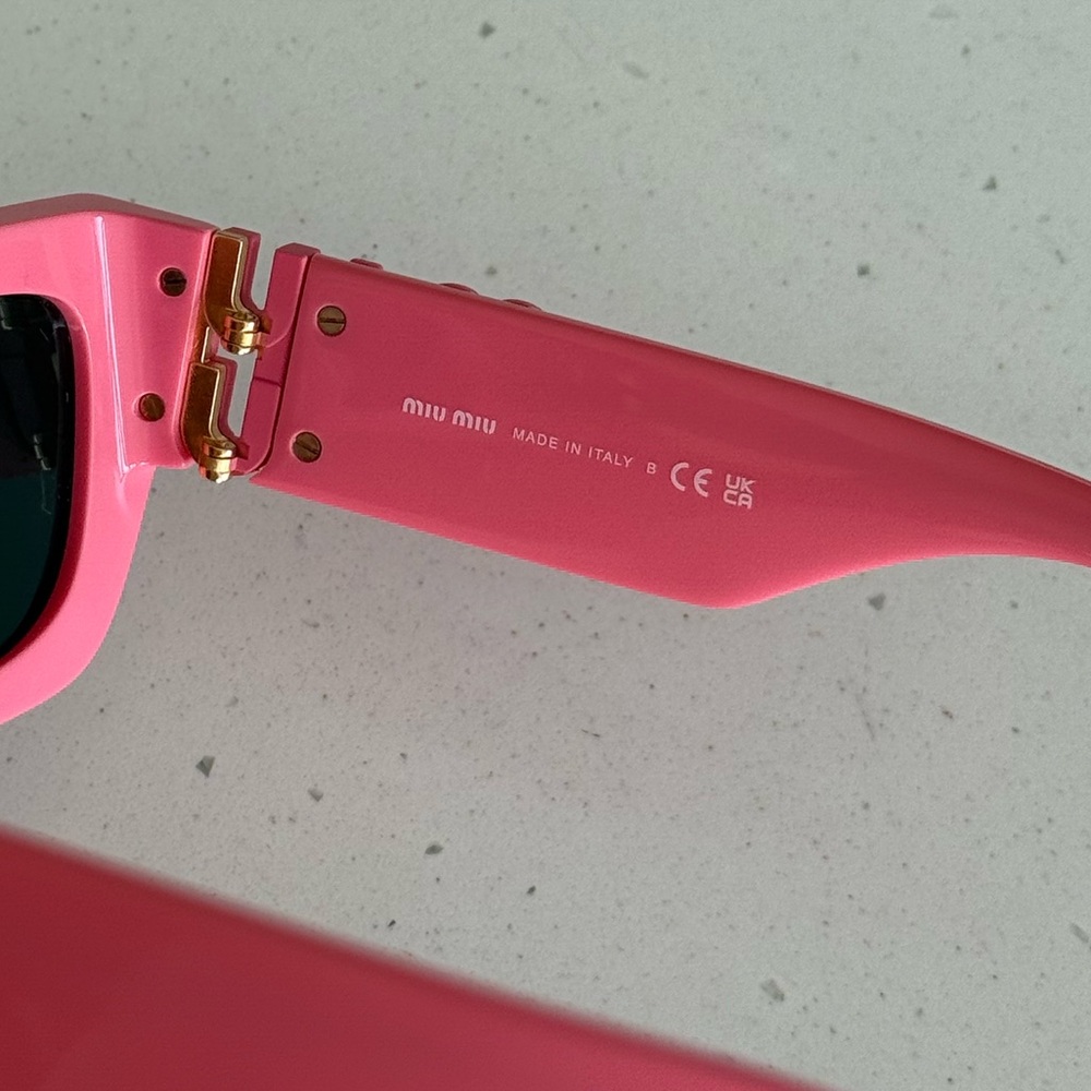 Miu Miu Eyewear Rectangle Frame Sunglasses Pink - Picture 6 of 12
